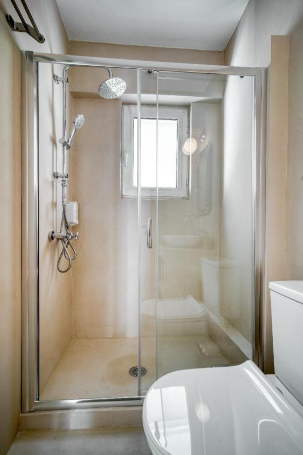 The Mirror With Large Sunny Balcony Apartment *